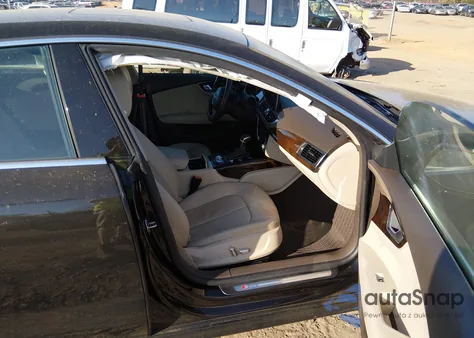 2017 Audi A7 3.0T Premium Plus z USA, uszkodzony, nr VIN WAUW2AFC9HN069891